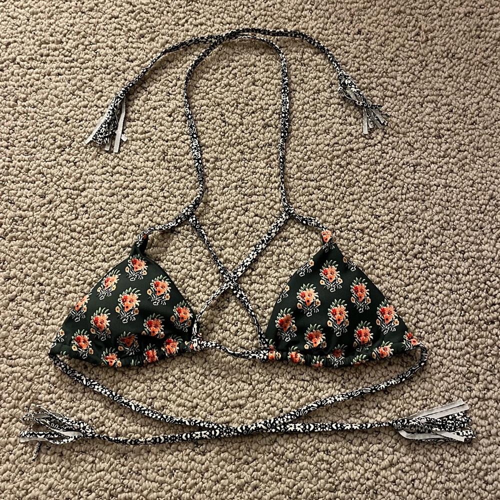 Floral triangular style bikini top